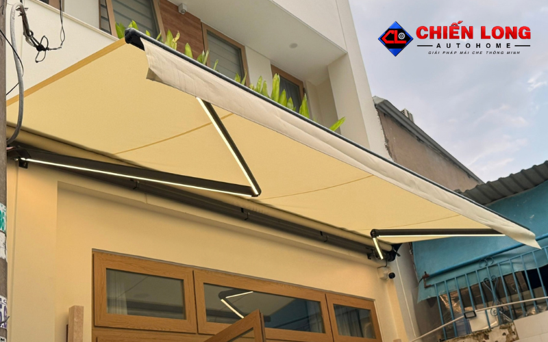 Cần vệ sinh vải mái hiên theo hướng dẫn chăm sóc của nhà cung cấp