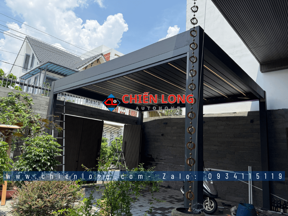 Mái nhôm xếp lật villa sang trọng tích hợp đèn LED