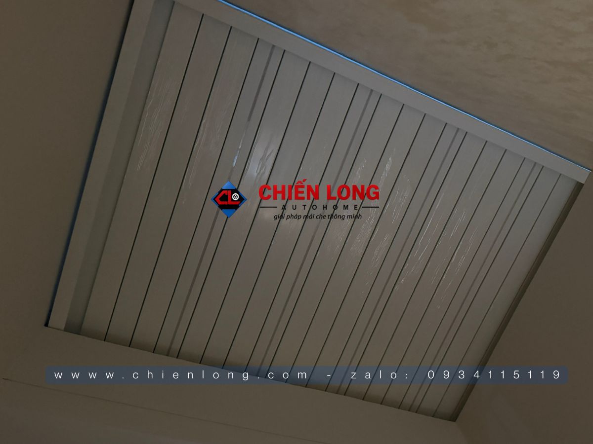 Aluminum Pergola điều khiển từ xa bằng điện thoại thông minh
