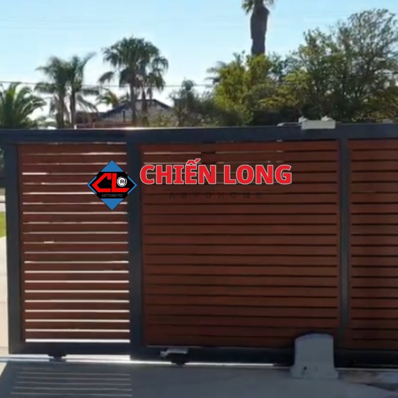 Cổng lùa xếp phối gỗ mang tính thẩm mỹ cao