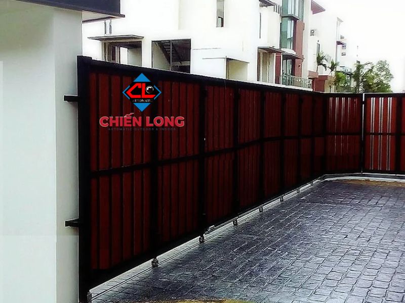 Cổng sắt lùa cong tự động vận hành êm ái