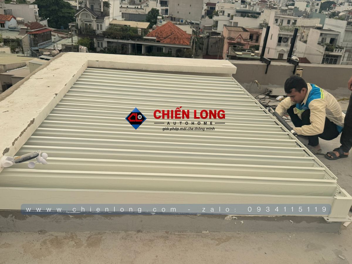 Mái nhôm xếp lật điều khiển từ xa cho không gian mở