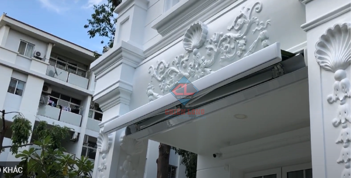 Mái hiên che nắng tự động