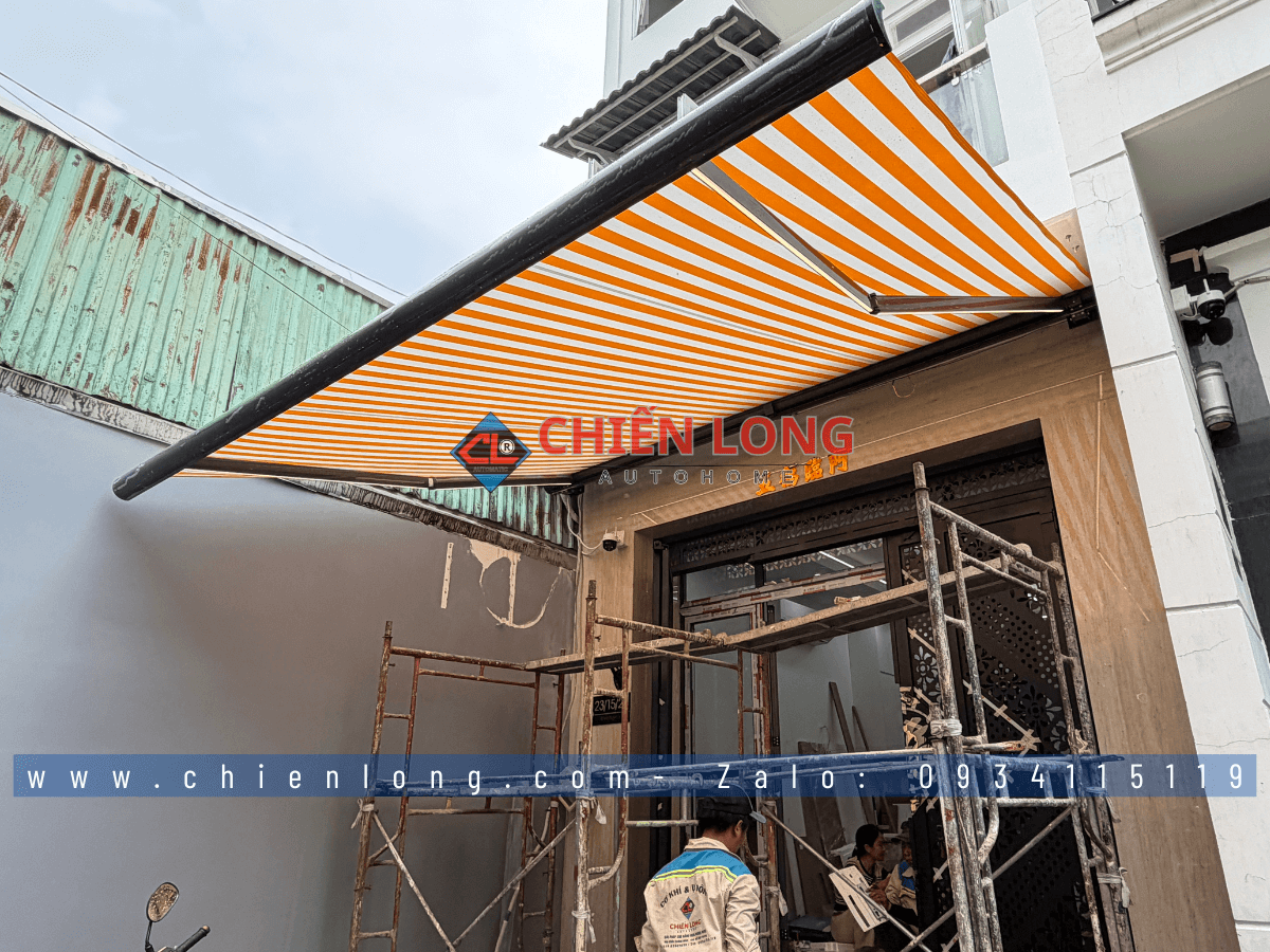 Mái hiên tự động 4m x 3m điều khiển từ xa tại TP.HCM