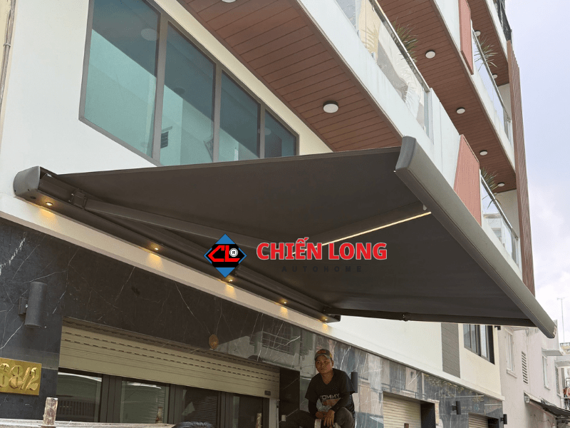 Mái hiên tự động tự đóng khi gió bão cấp 4