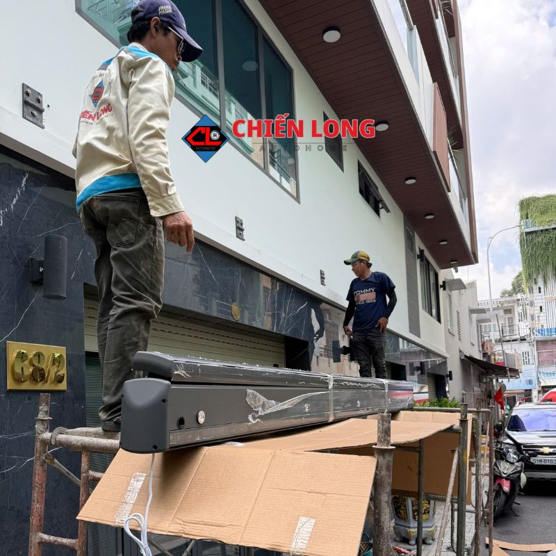 Thi công mái hiên điều khiển từ xa điều khiển bằng remote