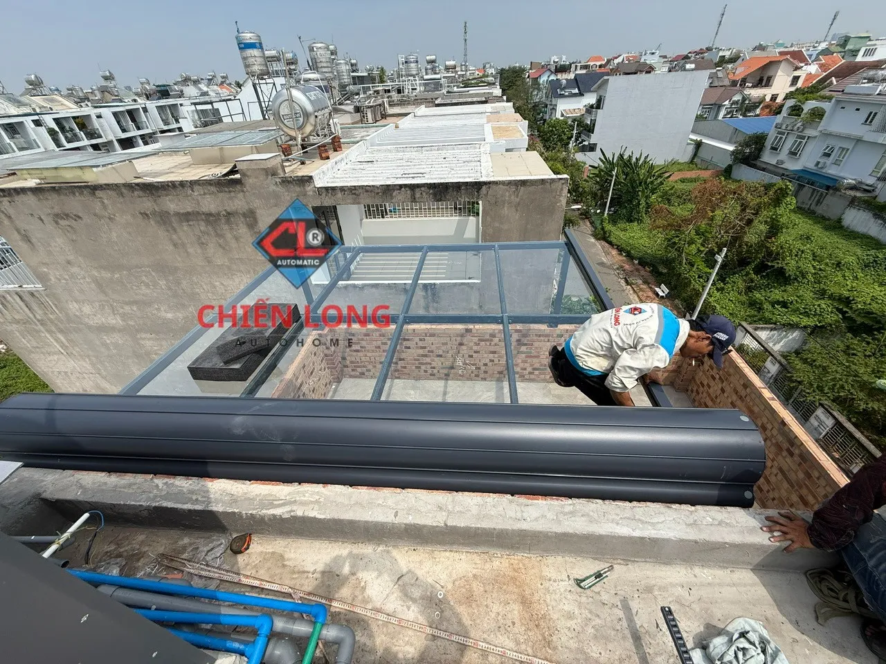 Mái nhôm cuốn tự động
