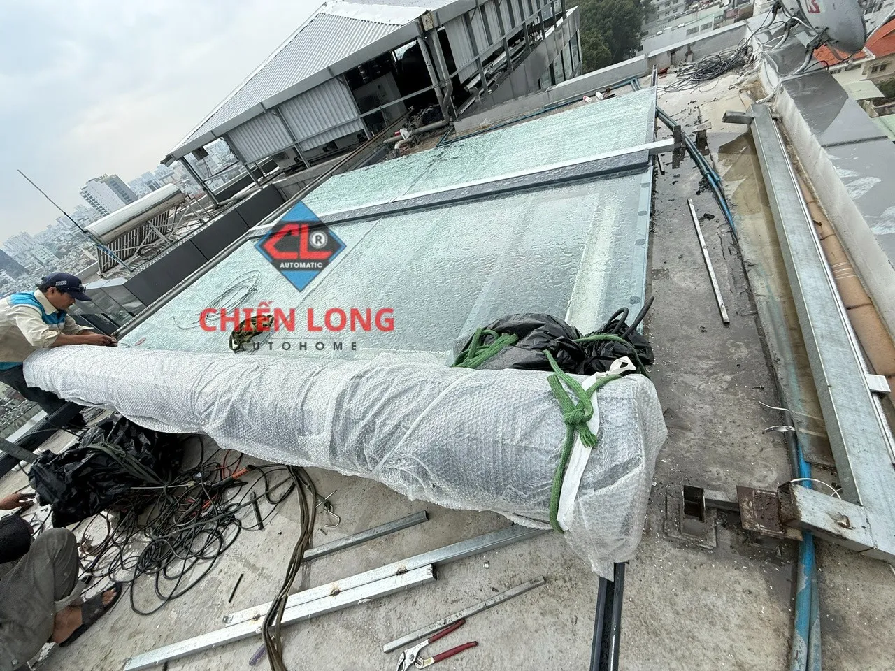 Mái nhôm cuốn tự động