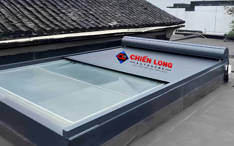 Mái nhôm cuốn tự động chống nắng mái kính 2m x 3m