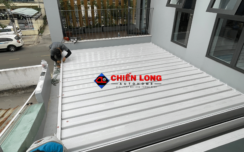 Toàn cảnh mái nhôm xếp lật Đồng Nai khi các lá nhôm đóng kín
