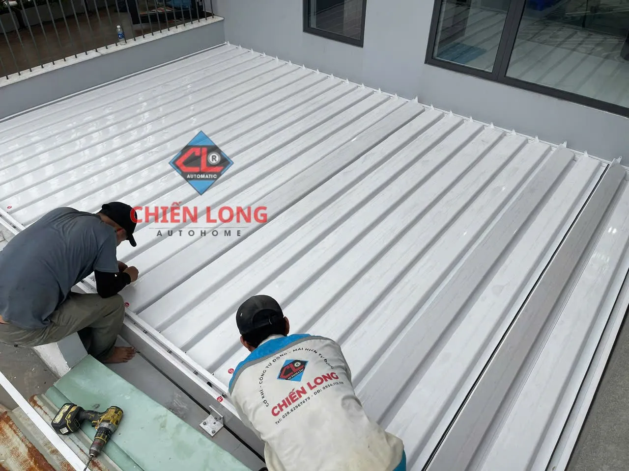 Mái nhôm xếp tự động