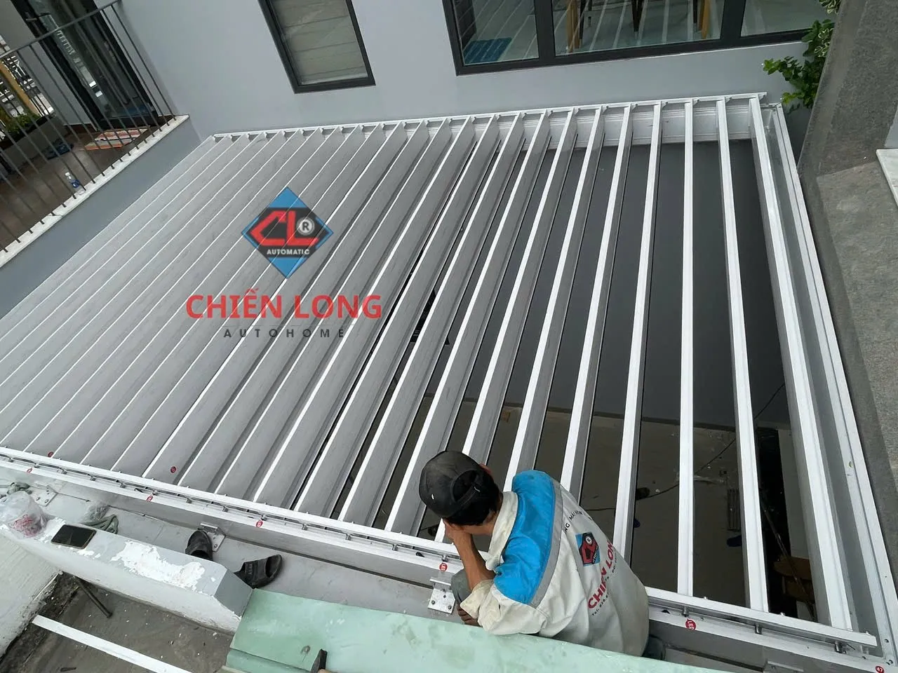 Mái nhôm xếp tự động