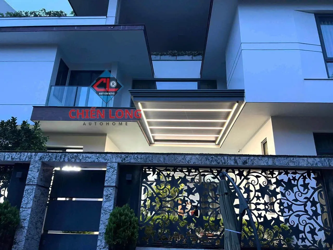 Mái nhôm xếp tự động