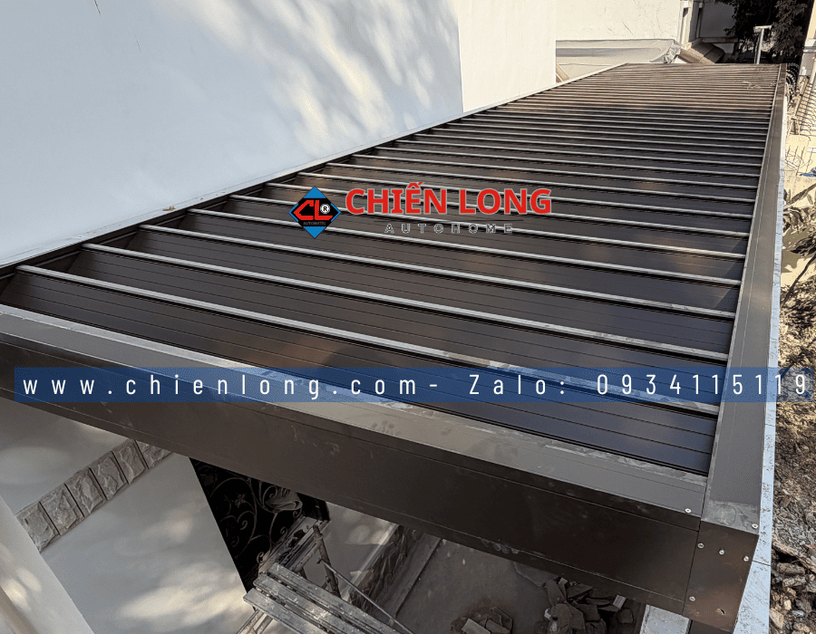 Motor mái nhôm xếp trượt Ziczac tự động vận hành êm ái