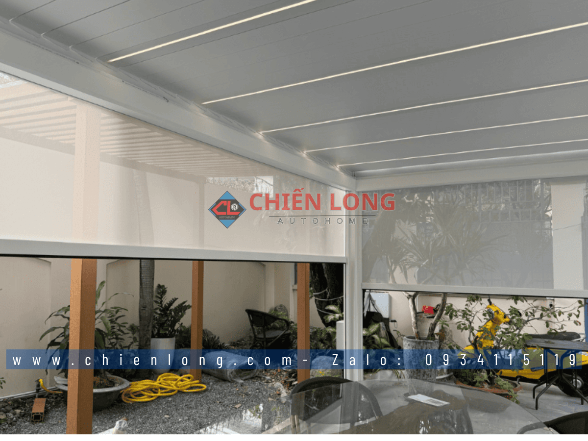 Hệ rèm Ziper 4 hướng tự động che nắng mưa biệt thự Thảo Điền Quận 2
