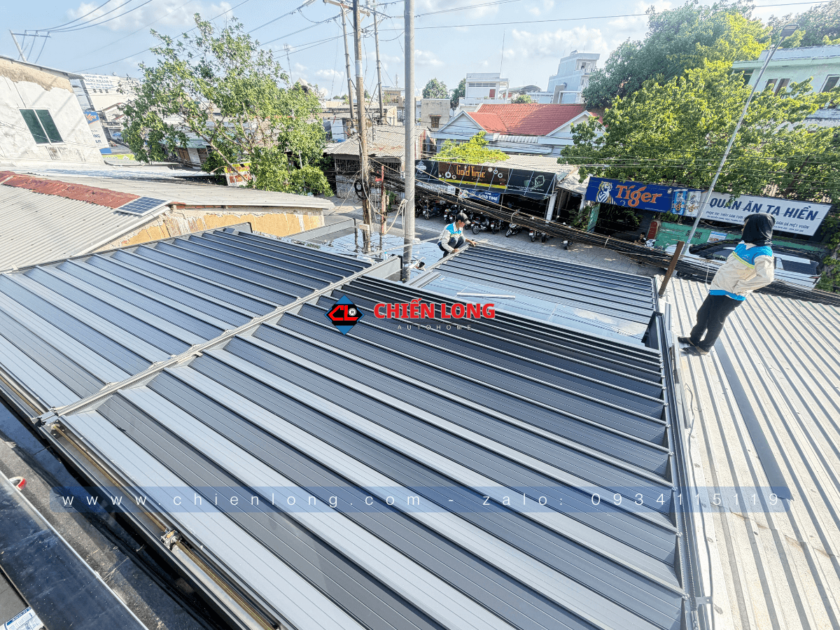 mái nhôm tự động cao cấp giúp giảm nhiệt mái kính hiệu quả