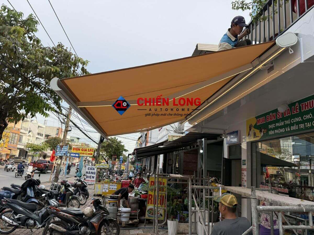 Vải Acrylic cho mái hiên tự động Full Box