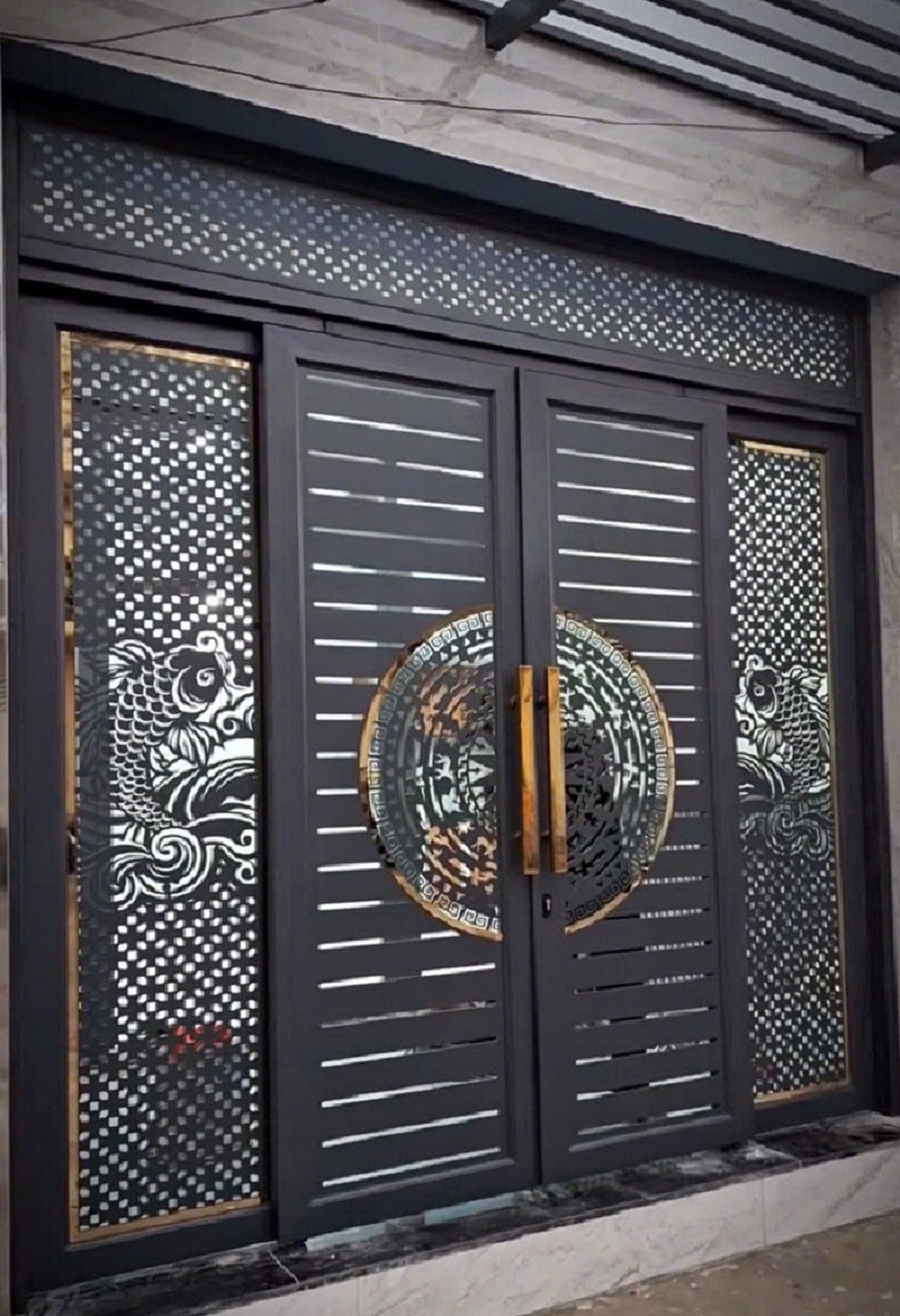 Mẫu cổng sắt CNC trượt quay 4 cánh, Thiết kế trống đồng cá chép