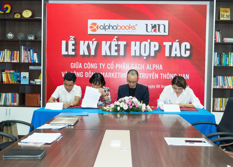 Alpha Books và UAN hợp tác trong chiến dịch Better Books For Marketer