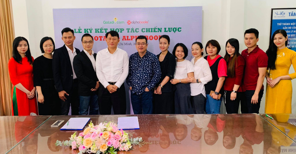 LỄ KÝ KẾT THỎA THUẬN HỢP TÁC GIỮA ALPHA BOOKS VÀ GOTADI