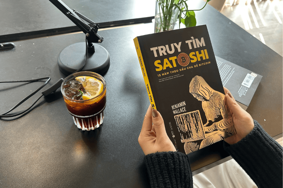 TRUY TÌM SATOSHI  - 15 NĂM THEO DẤU CHA ĐẺ BITCOIN