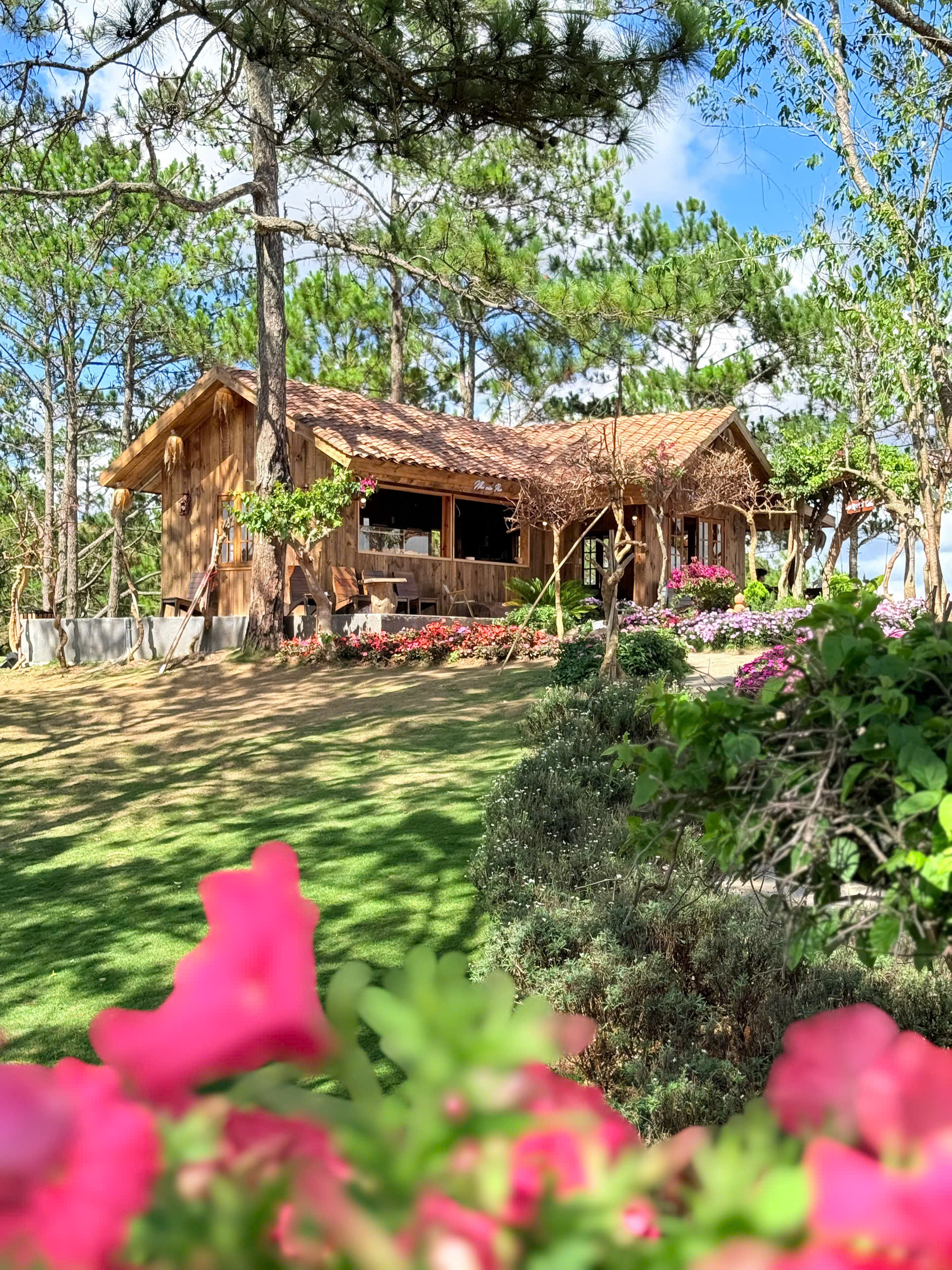 Tour 1 Ngày Khám Phá Tứ Phương
