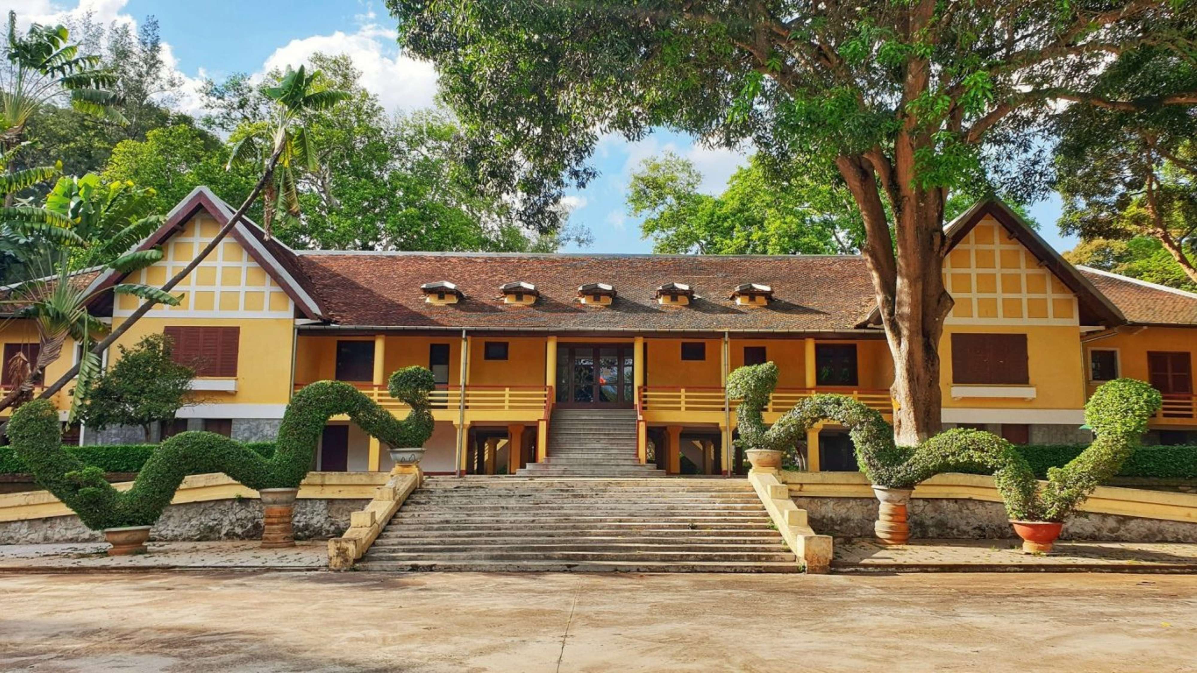 TOUR TRỌN GÓI MIỀN TRUNG | 7 NGÀY 6 ĐÊM