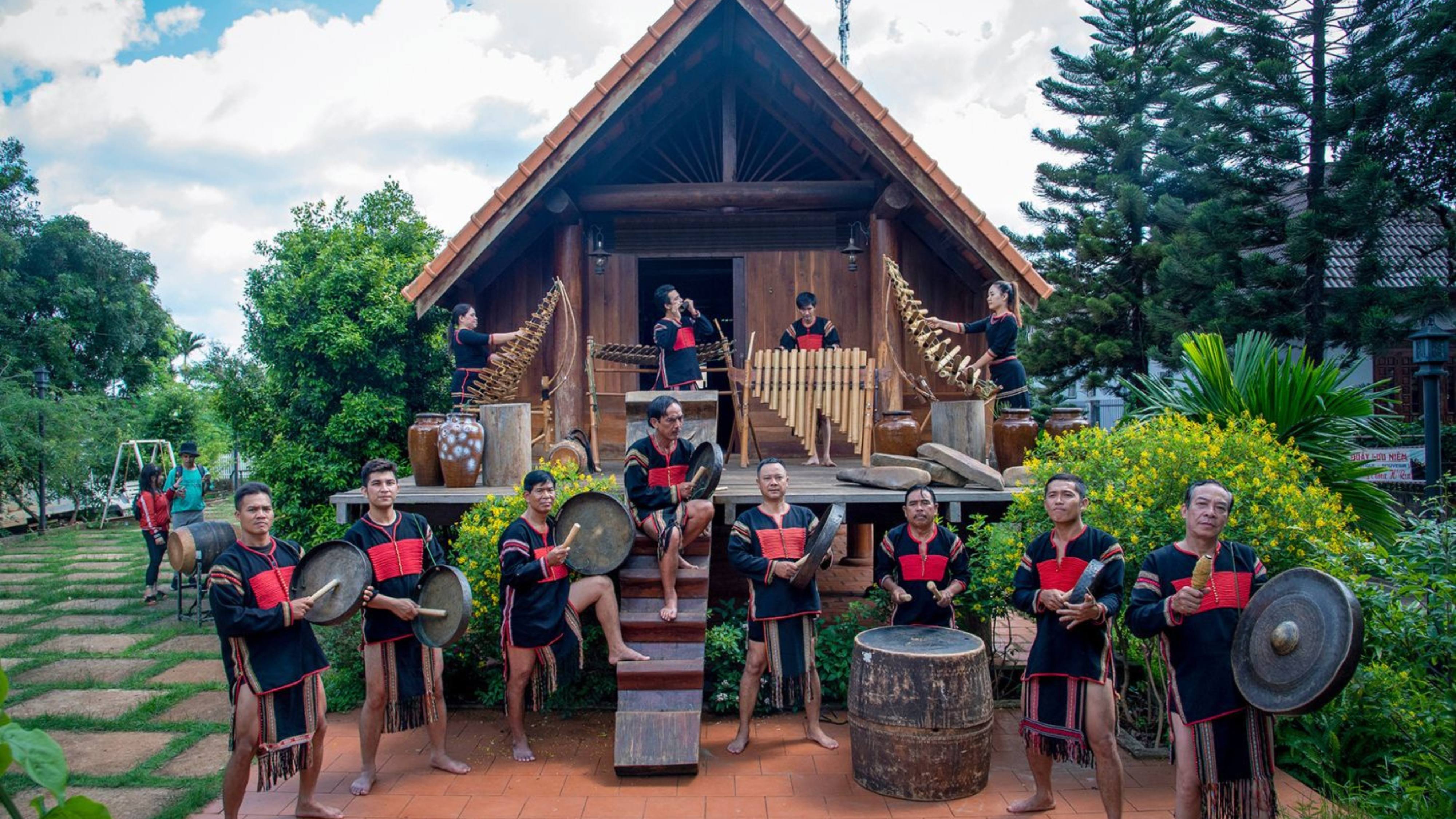 TOUR TRỌN GÓI MIỀN TRUNG | 7 NGÀY 6 ĐÊM