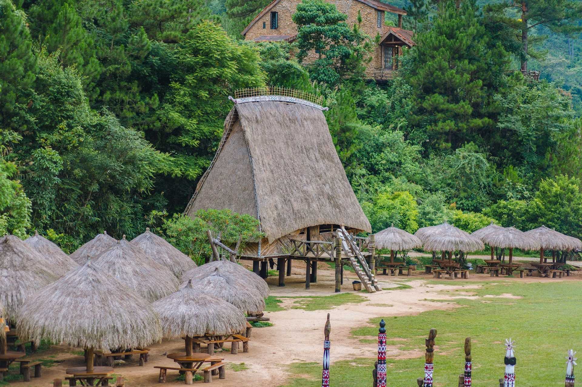 Tour 1 Ngày Khám Phá Tứ Phương