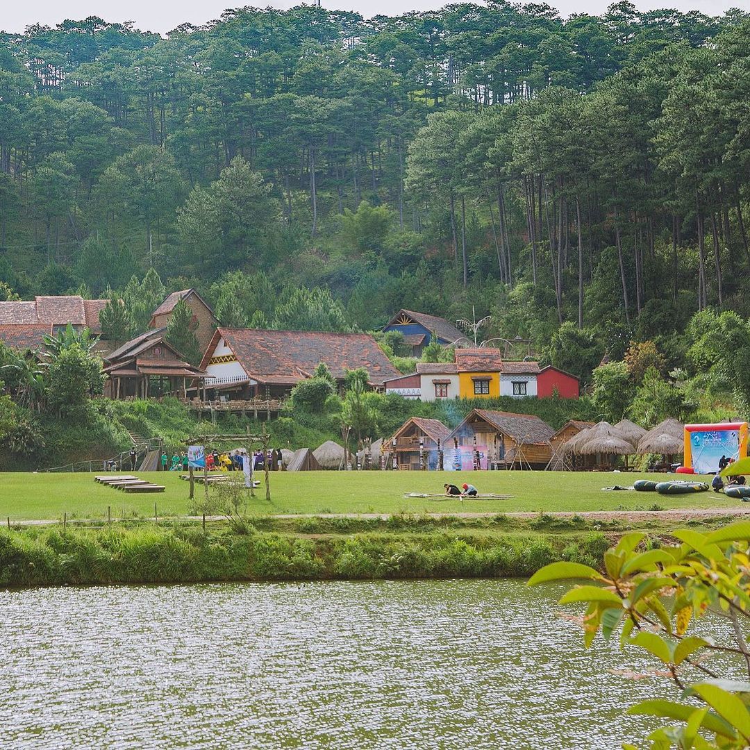 Tour 1 Ngày Khám Phá Tứ Phương