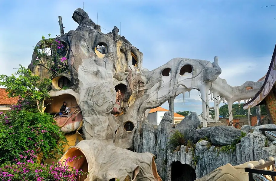 Tour 4 Ngày 3 Đêm Hành Trình Xuyên Núi Rừng