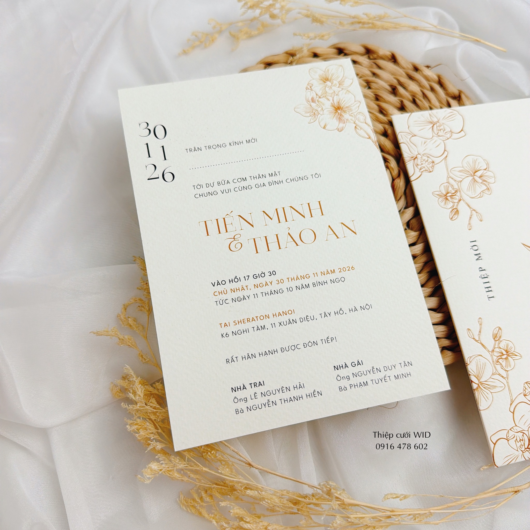 PB 537 - Thiệp hoa Lan vàng giấy mĩ thuật