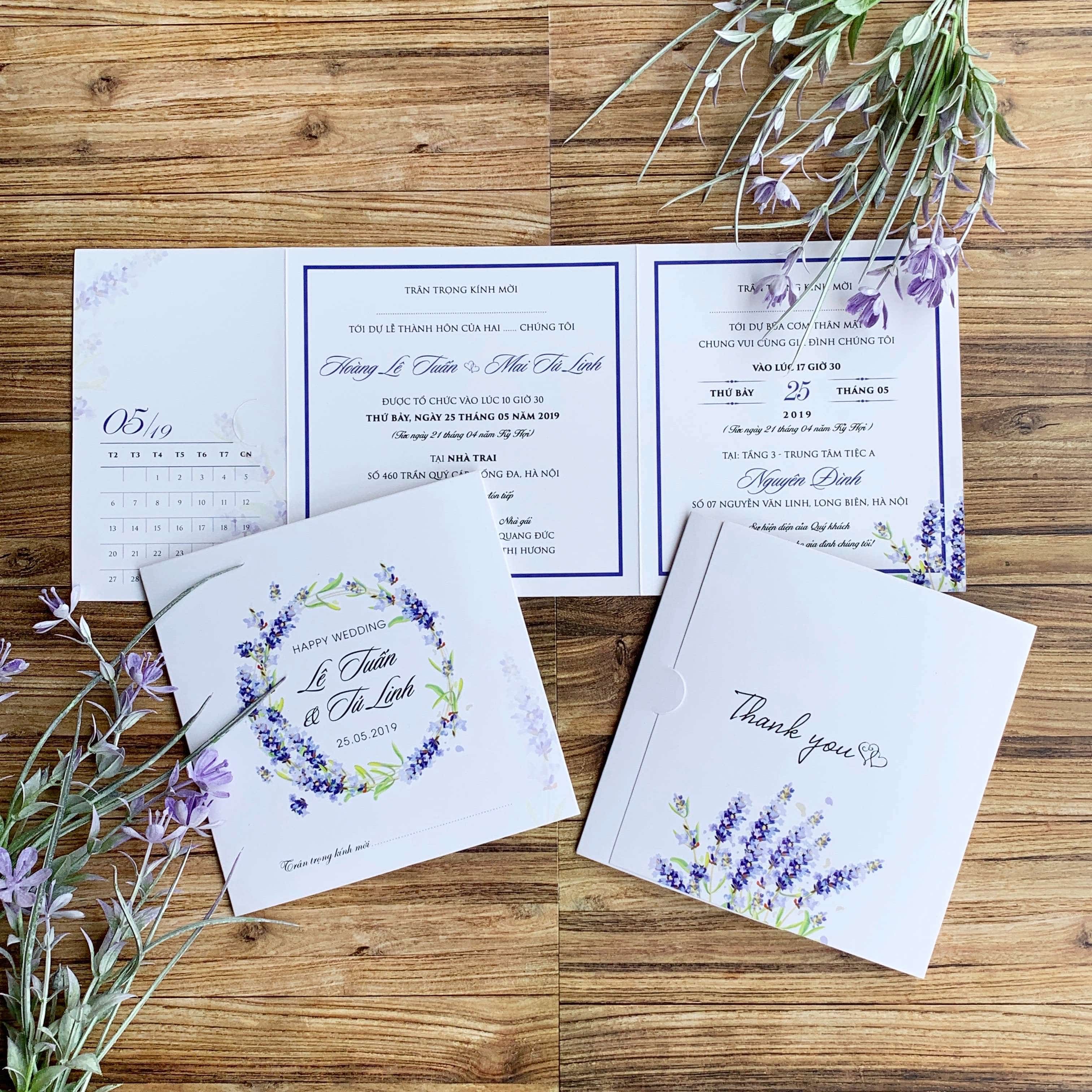 061 Vuông - Thiệp cưới Hoa Lavender sang trọng, hiện đại