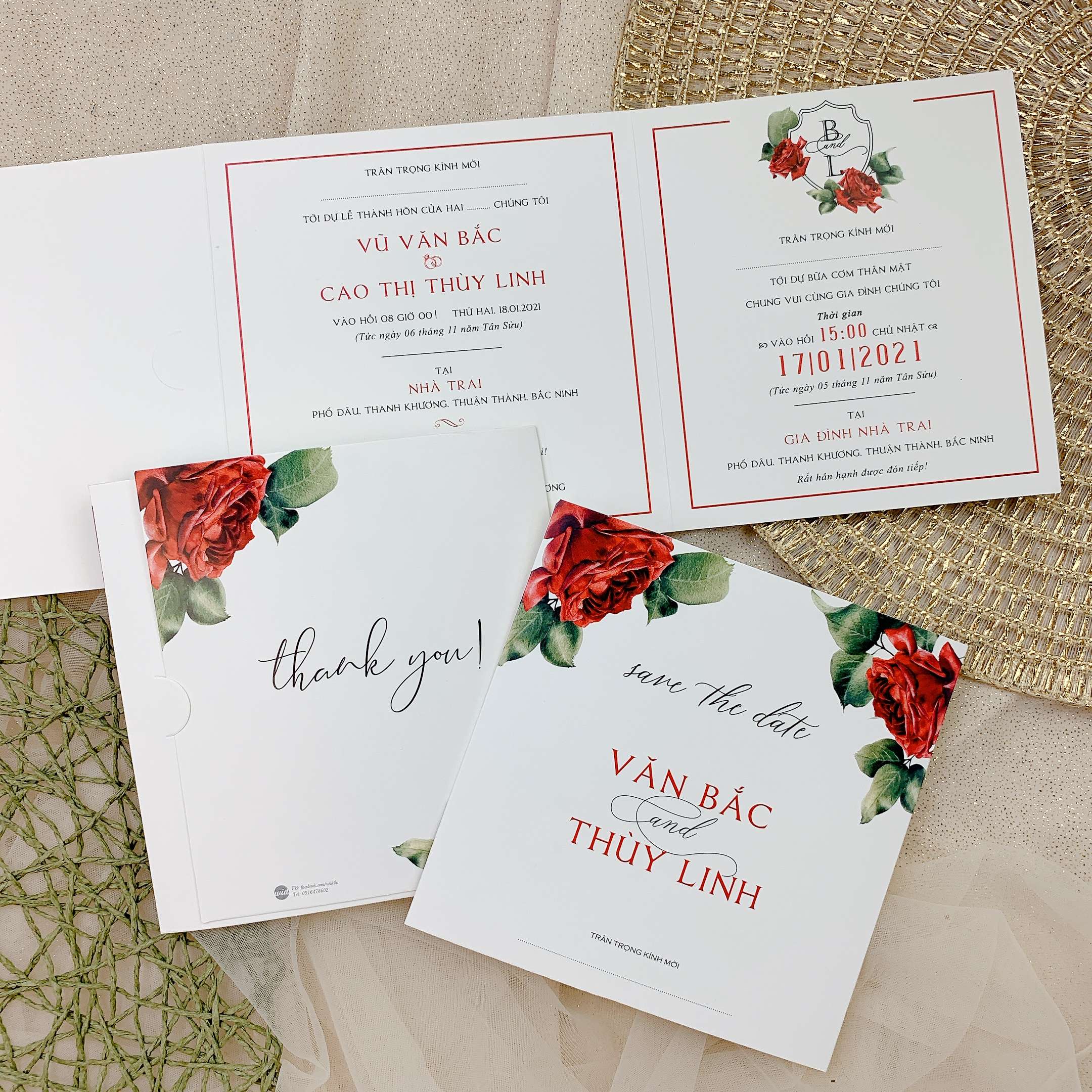 242 Vuông - Thiệp hoa Hồng đỏ sang trọng, quyến rũ