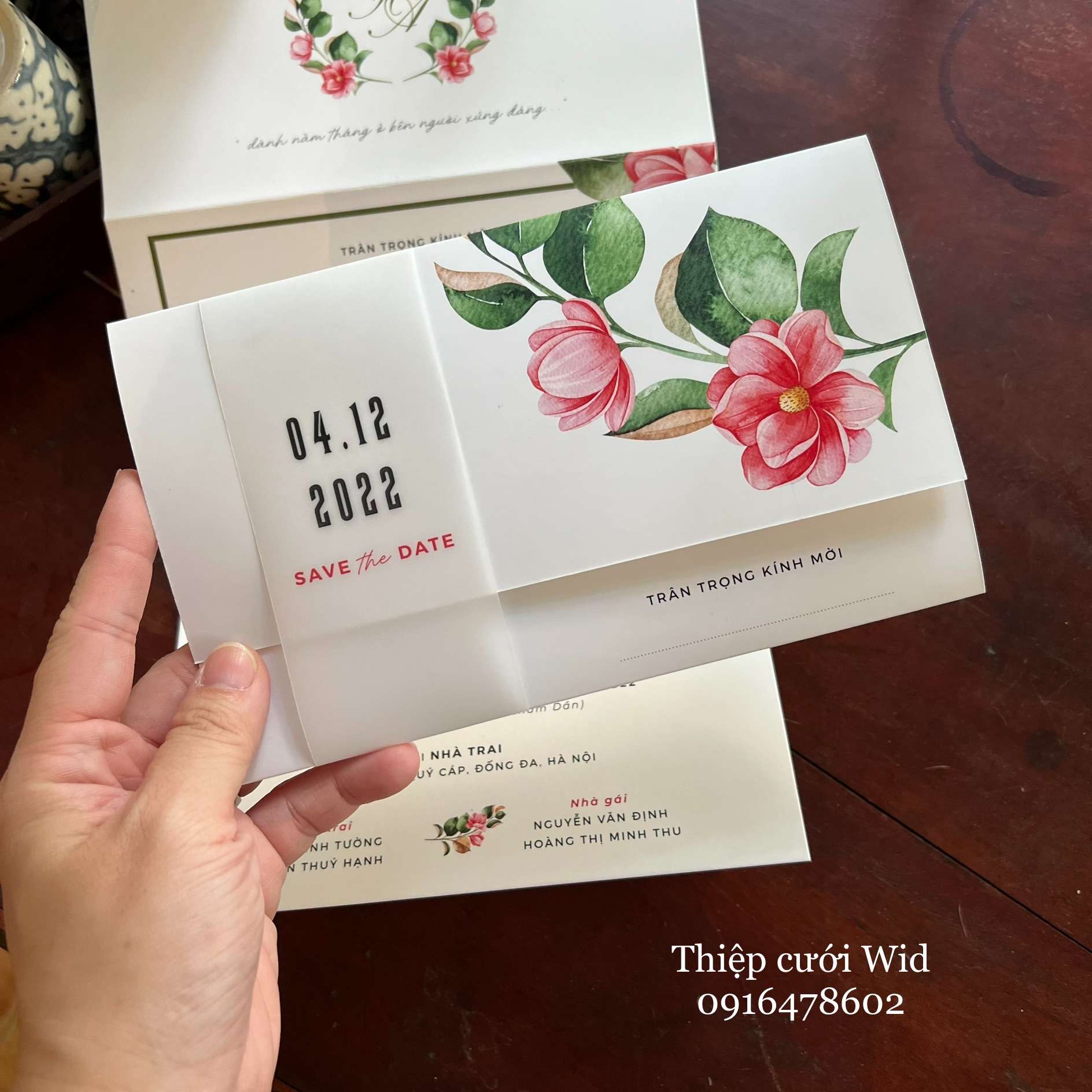 Ngang 365 - Hoa trà đỏ sang trọng