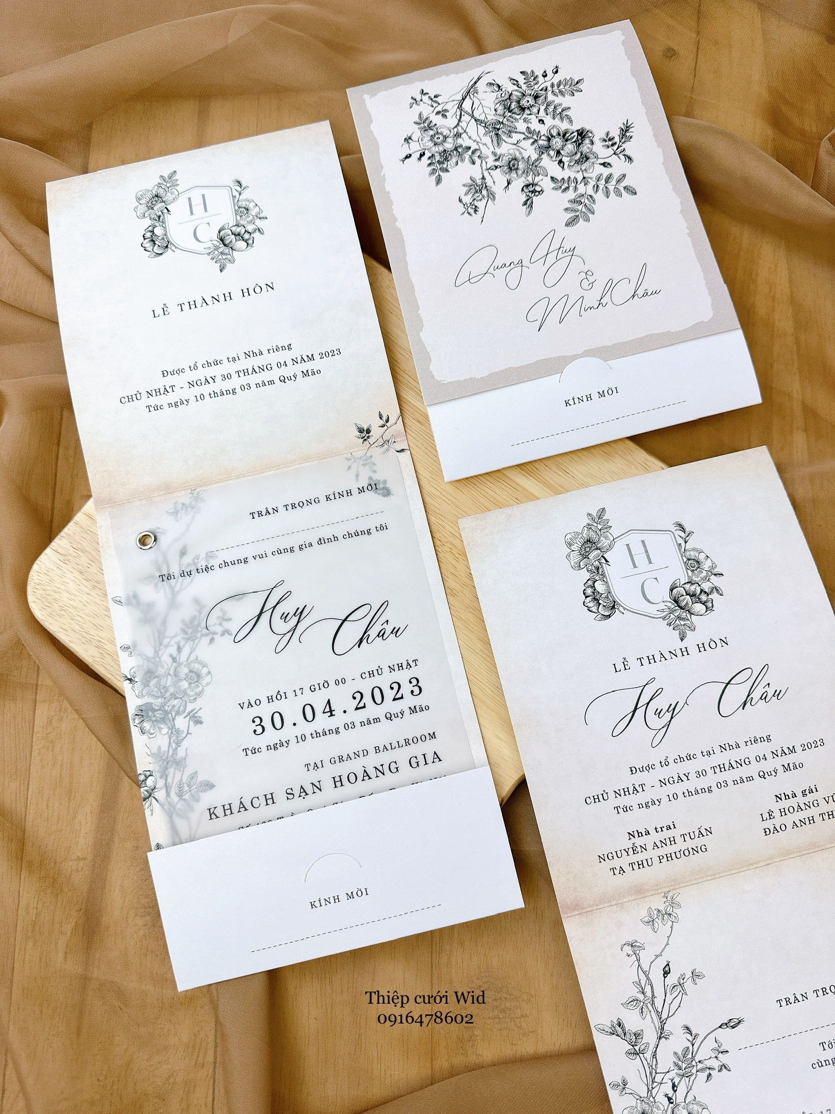 May 387 - Thiệp cưới cổ điển, sang trọng có kết hợp giấy can