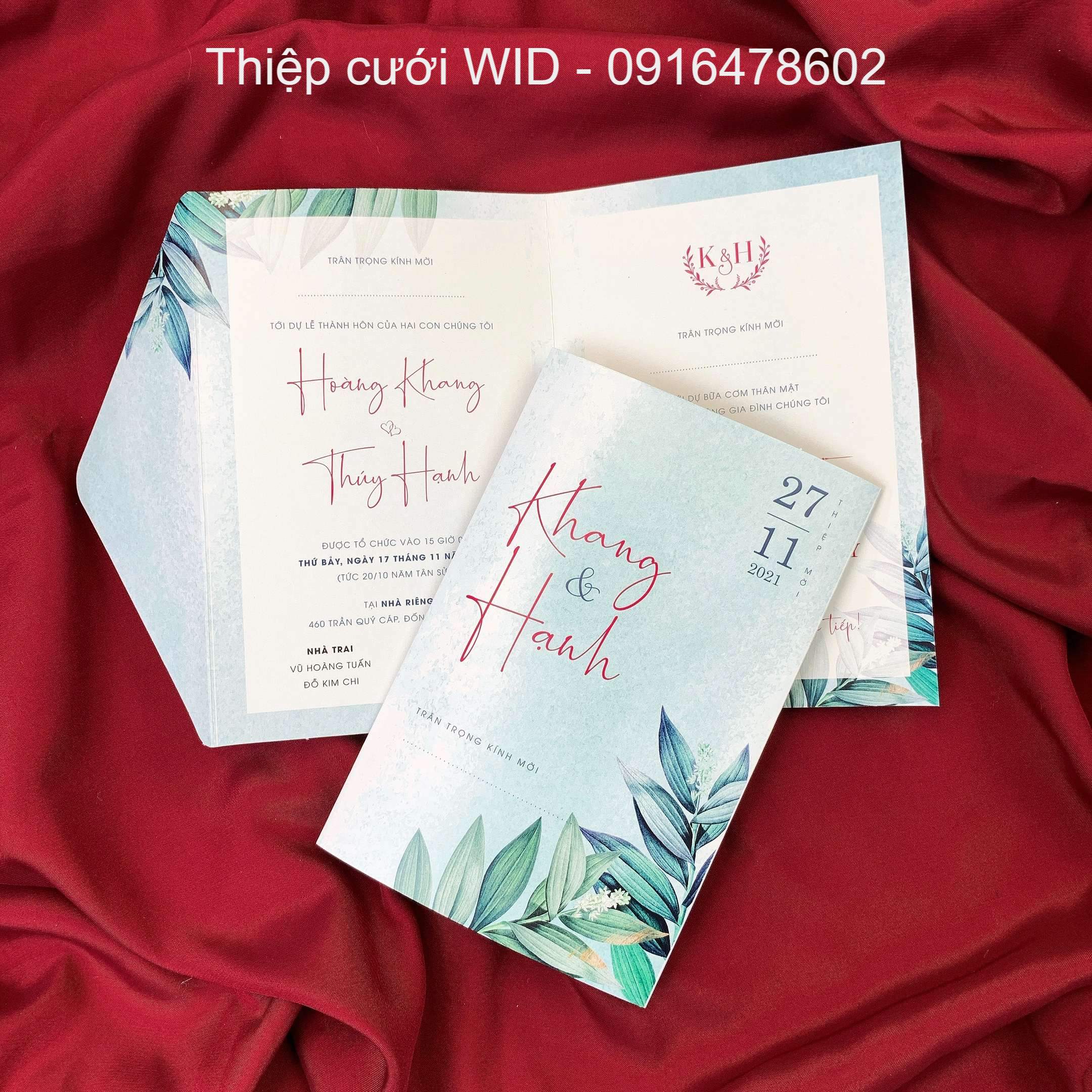 310 CN - Thiệp cành lá xanh dương nền loang xu hướng mùa hè