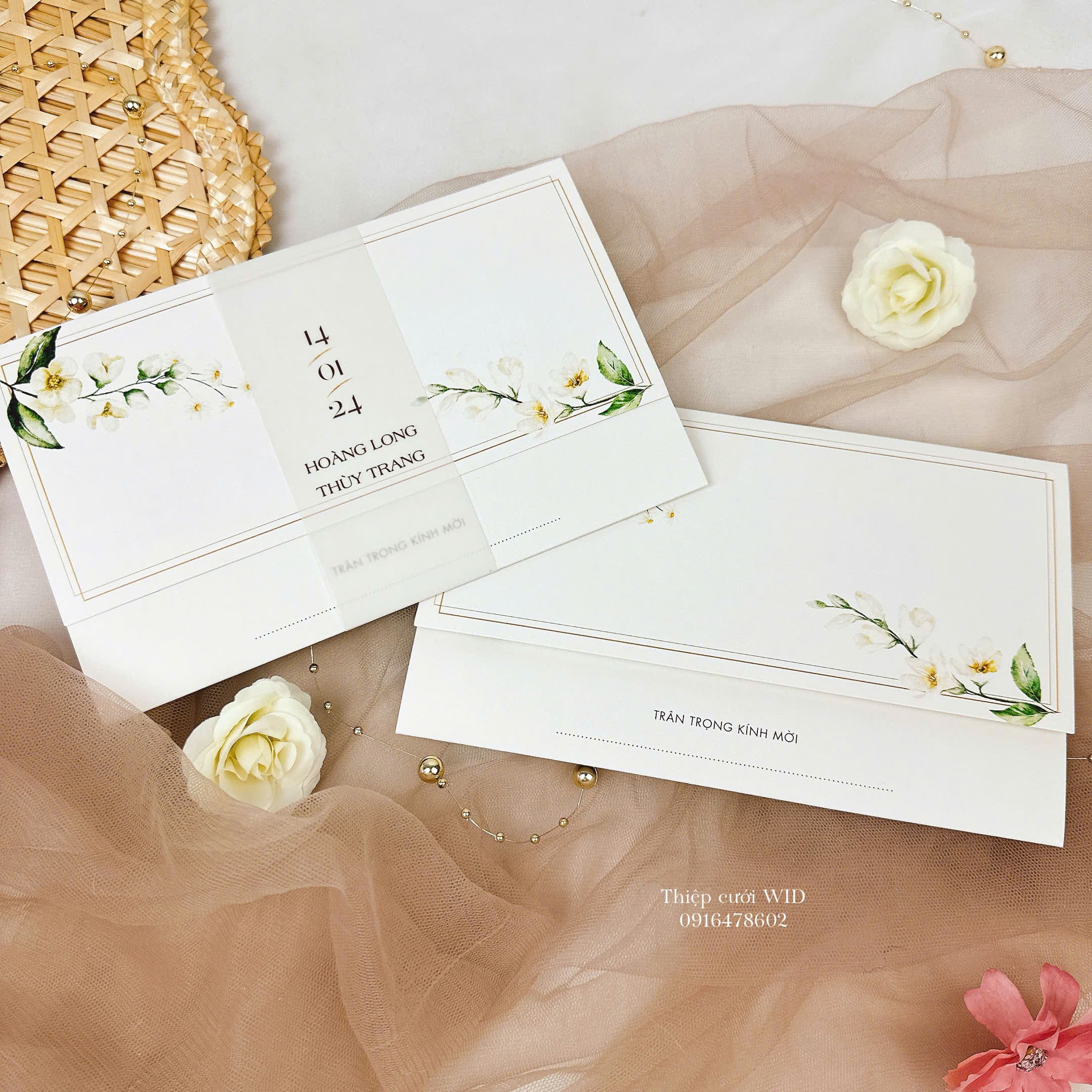 Ngang 442 - Thiệp hoa lá sắc xanh sang trọng, thanh lịch