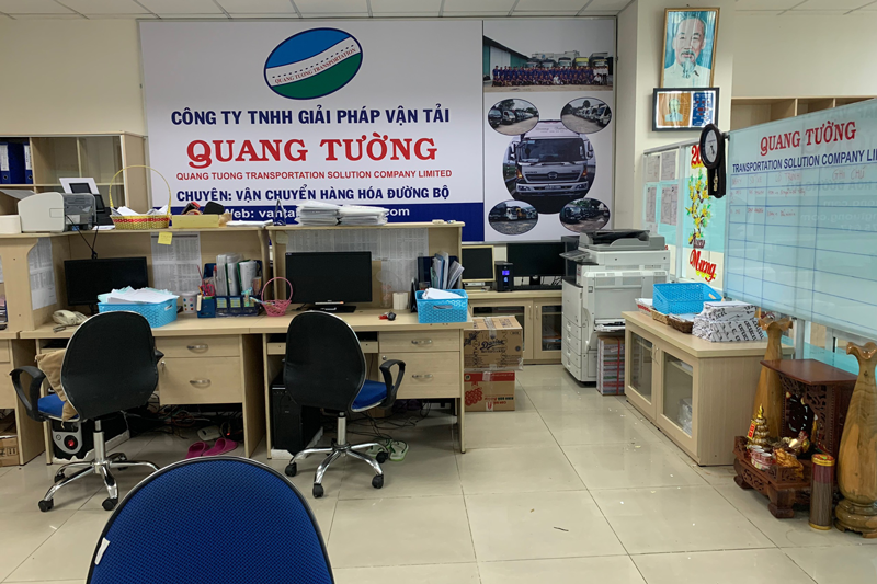 Mẫu văn phòng làm việc hiện đại cho công ty vận chuyển