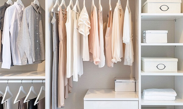 Decorate the wardrobe