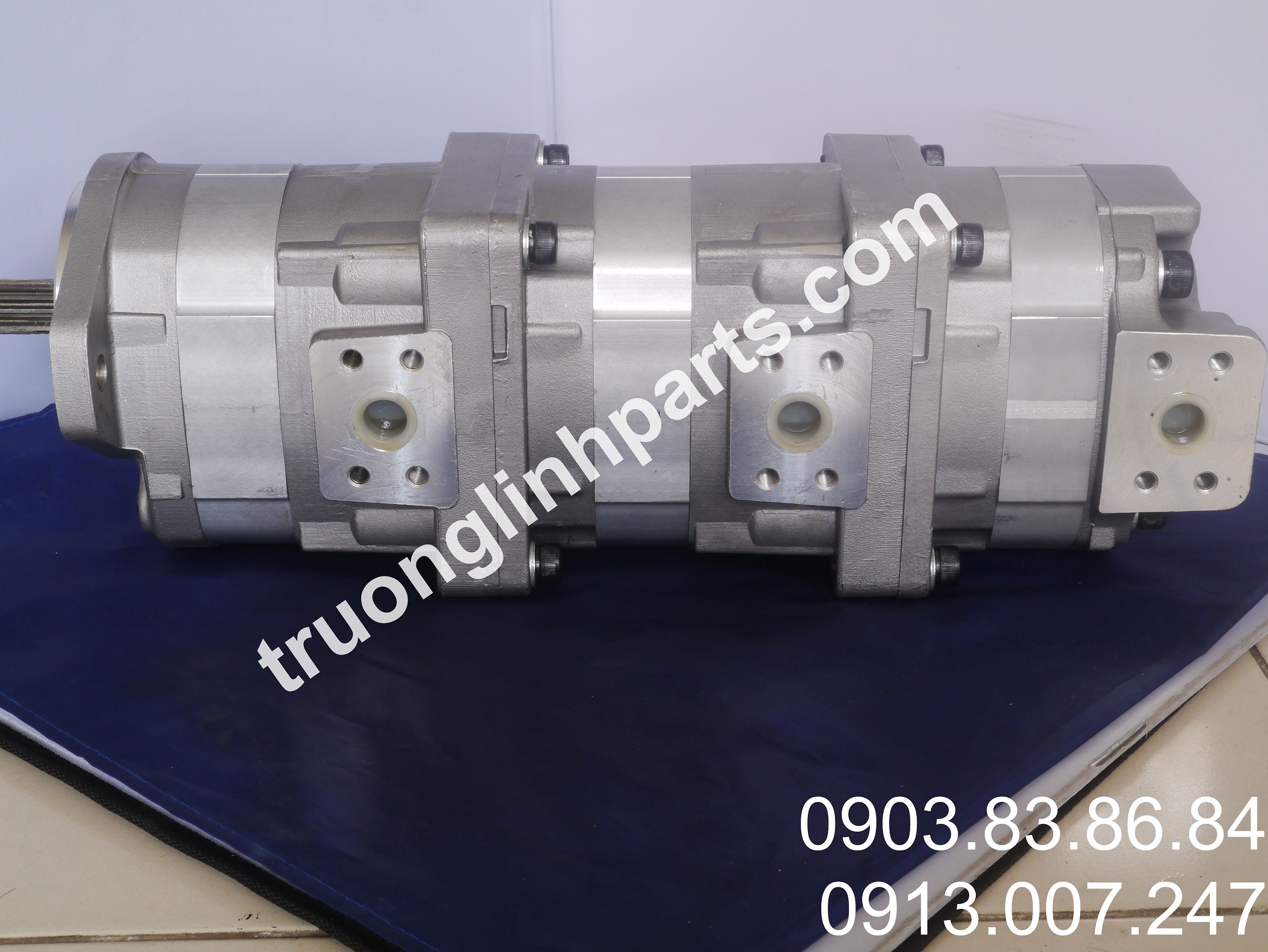 hydraulic pump - hydraulic gear  pump - Bơm Chính 705-56-24080  Xe Đào PC60-3 - Bơm Ba Tầng