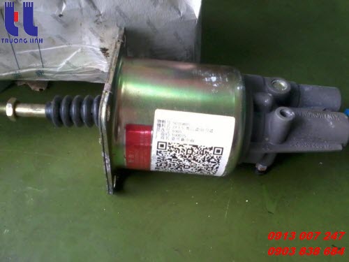 Phụ tùng xe lu trợ lực côn 