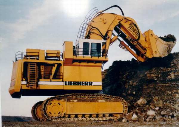 Máy đào gầu thuận