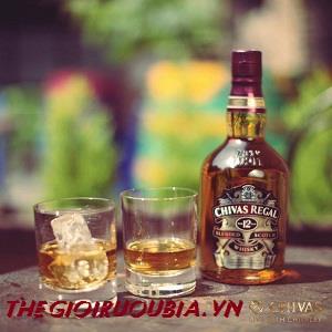 Rượu Chivas 12 năm