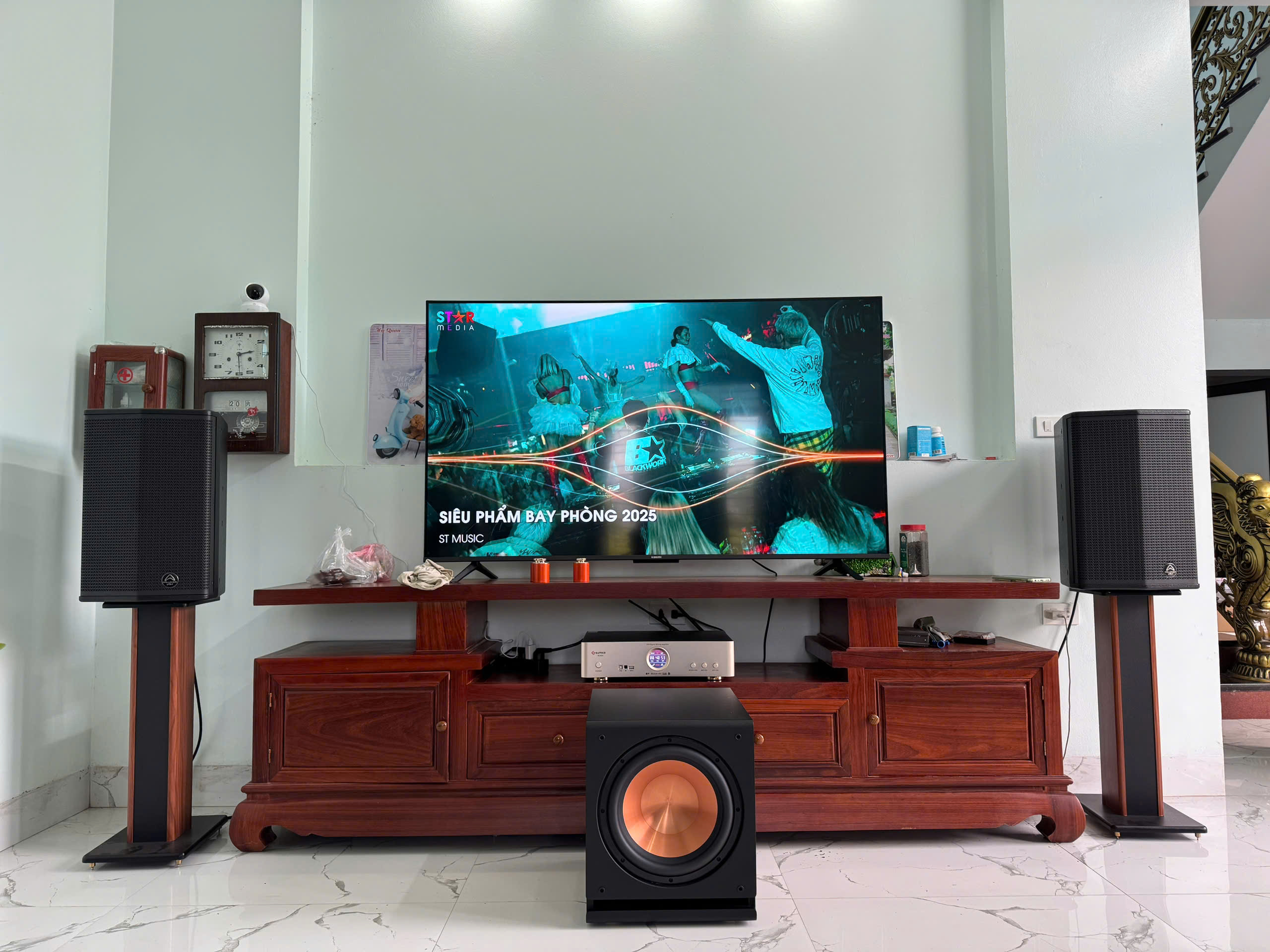 Lắp đặt dàn Karaoke cho anh khách ở Tây Mỗ , Hà Nội
