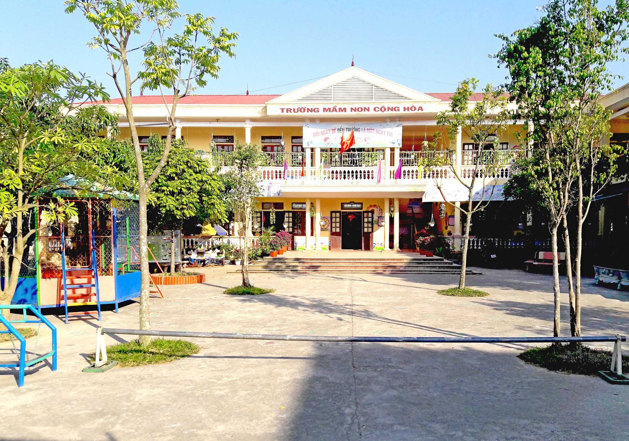 Lắp đặt hệ thống điện Trường Mầm non Cộng Hòa - QO