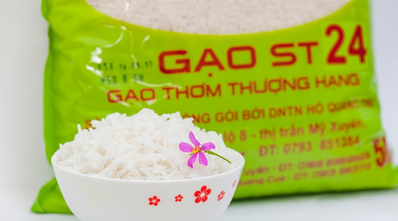 Gạo ST24 Việt Nam ngon nhất thế giới 2019 có gì đặc biệt?