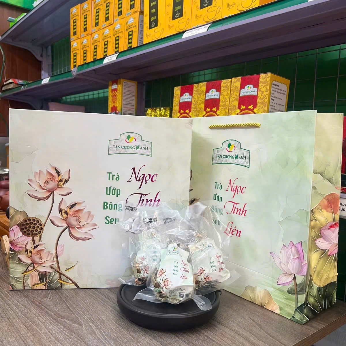 Thói quen nhâm nhi trà để dễ ngủ – Trà ướp bông sen, lựa chọn tốt cho một giấc ngủ ngon