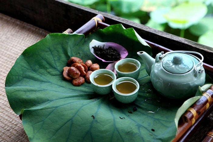 Trà đinh ướp sen Ngọc Tỉnh Liên là trà đinh hay trà sen? Vì sao nhiều người yêu trà đặc biệt yêu thích?