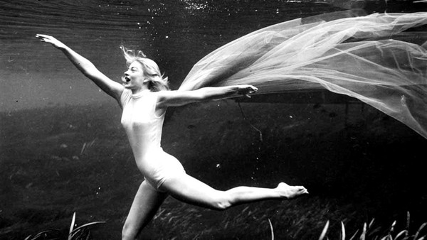 Tìm hiểu phương pháp chụp ảnh dưới nước đầu tiên trên thế giới